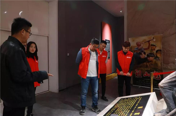 乾港集團,乾港官網(wǎng),乾港網(wǎng)絡,室內(nèi)空氣凈化公司,家居裝飾,家政服務,家居裝修